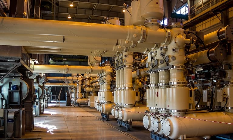 Painel de distribuição com isolamento a gás GIS